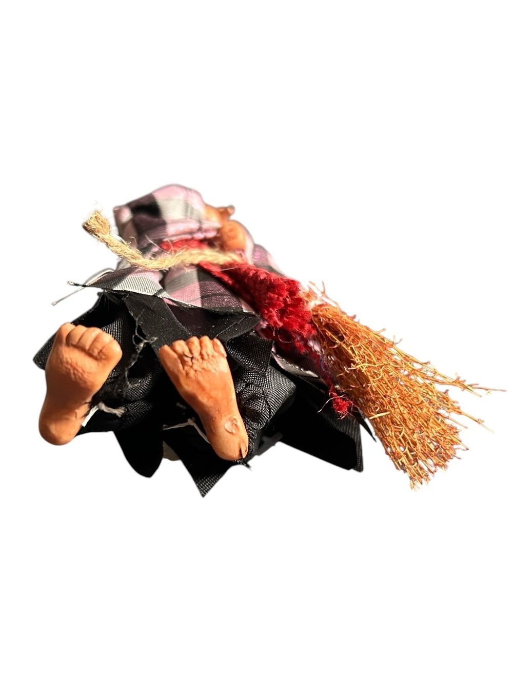 Good Luck Kitchen Witch Doll with Key Clip from Portugal - Picture 4 of 6